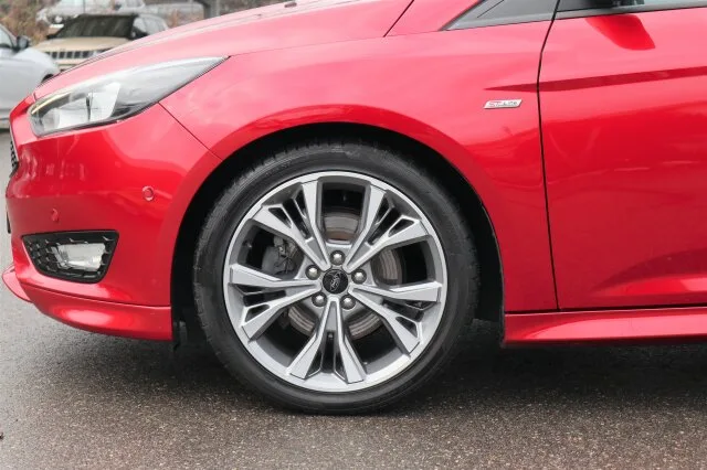 FORD Focus ST-LINE / MOTOR/KOMPRESSION SCHLECHT !!! – Bild 3