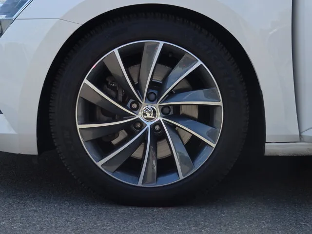 SKODA Skoda Superb L&K 2.0 TSI 272PS 4x4 DSG Kamera – Bild 6