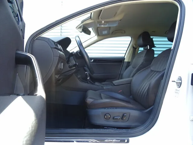 SKODA Skoda Superb L&K 2.0 TSI 272PS 4x4 DSG Kamera – Bild 7