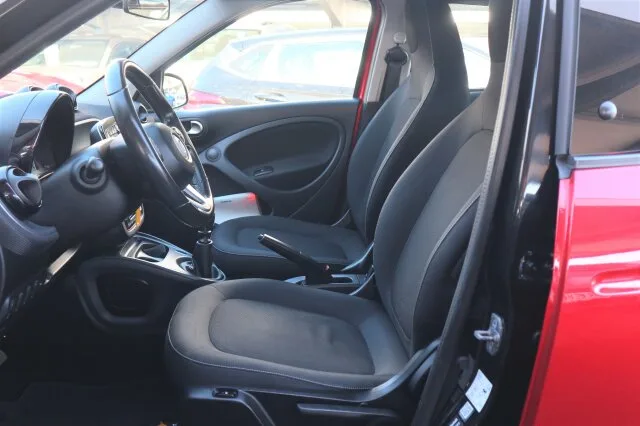 SMART forfour passion (66kW) Pano.-Dach/Klima/Sitzhzg. – Bild 7