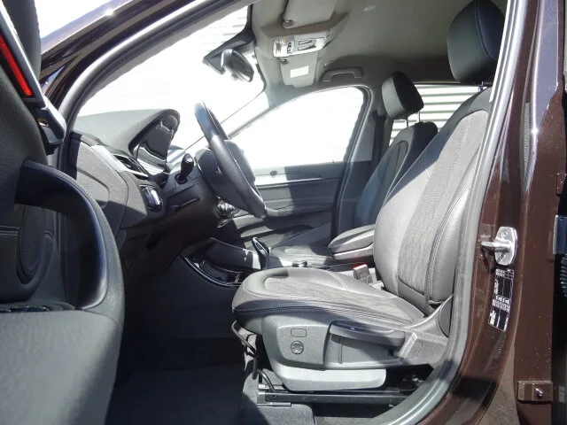 BMW X1 sDrive20i xLine /Navigation/Autom./Klima/LED – Bild 7