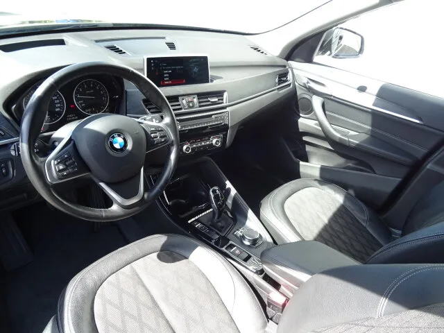 BMW X1 sDrive20i xLine /Navigation/Autom./Klima/LED – Bild 8