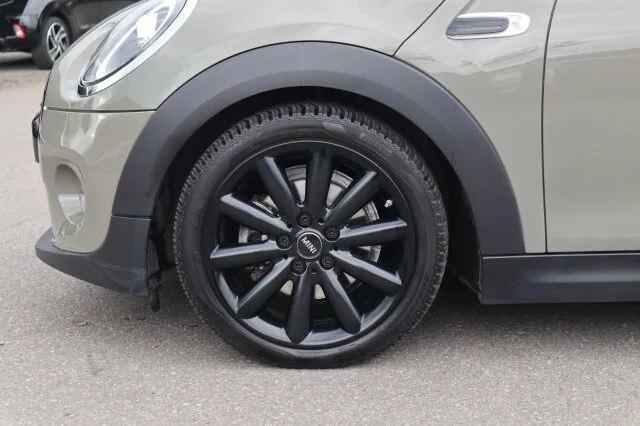 MINI Cooper 1.5 Navi/Autom./Klima – Bild 3