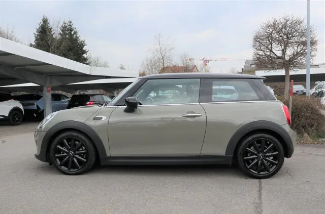 MINI Cooper 1.5 Navi/Autom./Klima – Bild 4