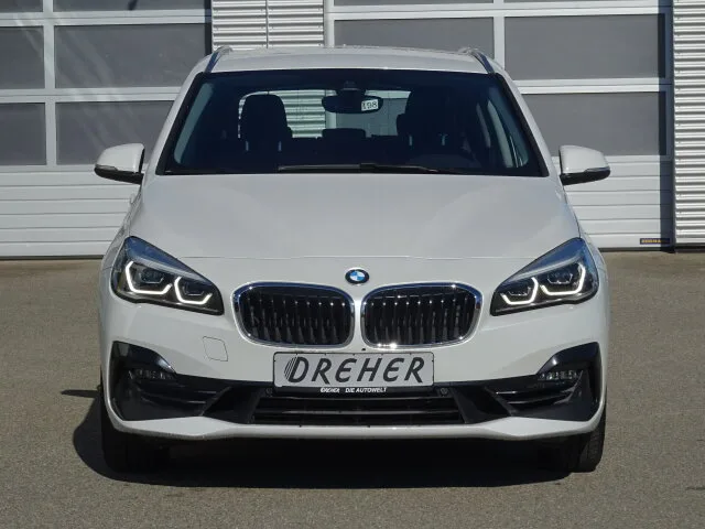 BMW 2er Active Tourer - 220i Sport Line Navi/Autom. – Bild 2