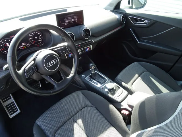 AUDI Q2 sport S tronic LED Navi Sitzheizung, TOP Qualität – Bild 8