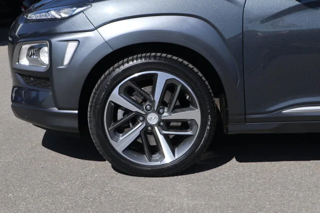 HYUNDAI Kona 1.6 T-GDI Premium 4WD Navi/Autom./Klima/LED – Bild 3