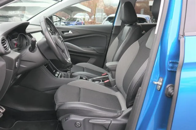 OPEL Grandland INNOVATION / AHK / Bi-LED / NAVI /UVM – Bild 7
