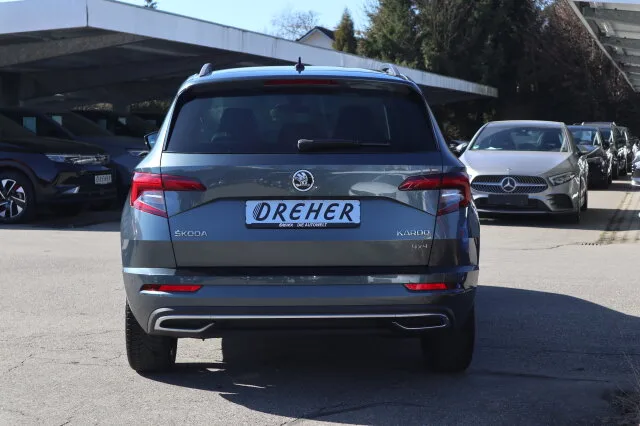 SKODA Karoq 2.0 TSI Sportline 4x4 Navi/Autom./Klima/BC – Bild 6