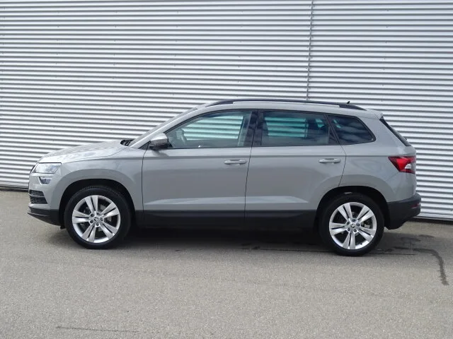 SKODA Karoq 1.5 TSI ACT Style Navi/Autom./Klima/eFH. – Bild 3