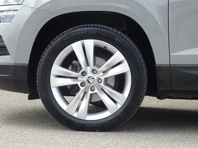 SKODA Karoq 1.5 TSI ACT Style Navi/Autom./Klima/eFH. – Bild 6