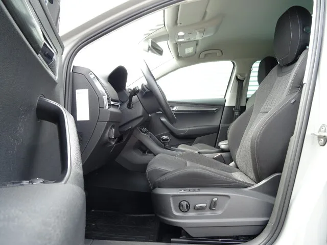 SKODA Karoq 1.5 TSI ACT Style Navi/Autom./Klima/eFH. – Bild 7