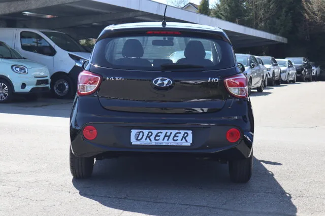 HYUNDAI i10 TREND PLUS / KLIMA/SITZHEIZ/PDC / BC / MET. – Bild 6