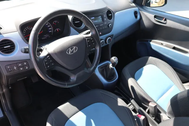 HYUNDAI i10 TREND PLUS / KLIMA/SITZHEIZ/PDC / BC / MET. – Bild 7