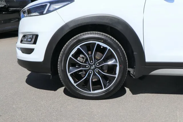 HYUNDAI Tucson 1.6 Advantage 2WD Navi/Klima/BC/eFH. NSW – Bild 3