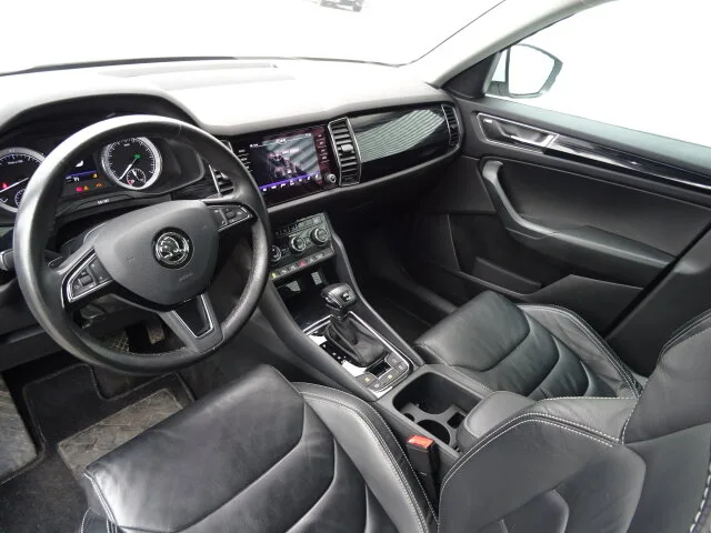 SKODA Kodiaq 2.0 TSI Style 4x4 Navi/Autom./Klima/LED – Bild 8