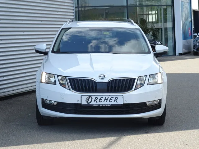 SKODA Octavia Combi Carplay DSG Leder Navi Sitzhzg Abstandsw. – Bild 2