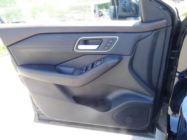 NISSAN X-Trail Tekna + e-POWER e-4ORCE 213PS Kamera – Bild 7