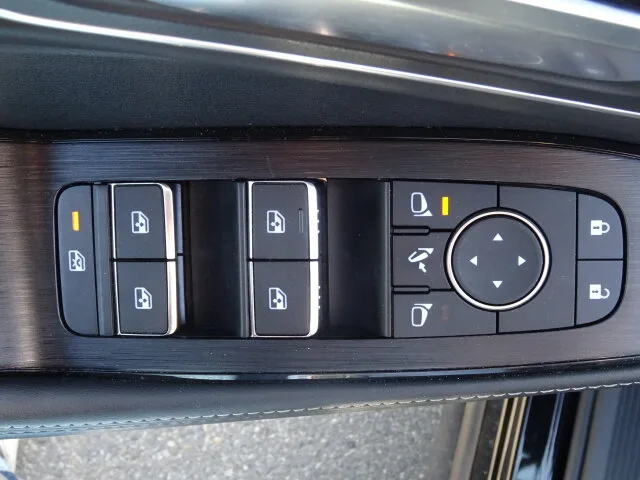 NISSAN X-Trail Tekna + e-POWER e-4ORCE 213PS Kamera – Bild 8