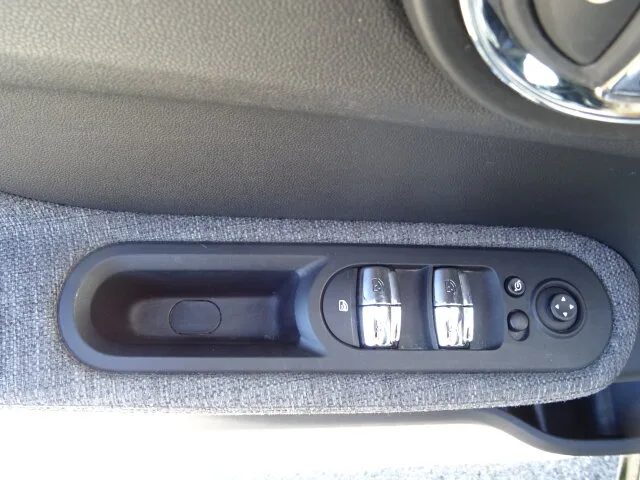 MINI Cooper Countryman COUNTRYMAN Cooper Navi/Klima/LED/BC/eFH. – Bild 8