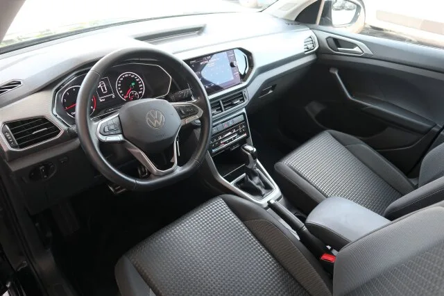 VW T-Cross 1.5 TSI Active Navi/Autom. Distronic/NSW – Bild 7