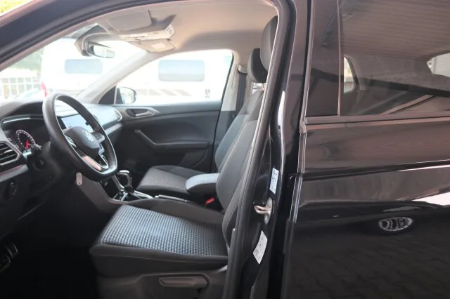 VW T-Cross 1.5 TSI Active Navi/Autom. Distronic/NSW – Bild 8