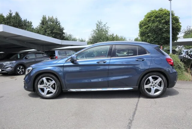 MERCEDES-BENZ GLA 250 AMG Line Navi/LED/Sitzhzg./Klima Autom. – Bild 4
