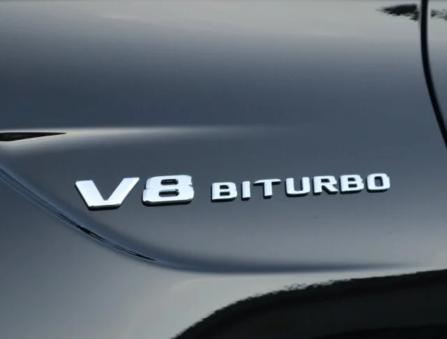 MERCEDES-BENZ C 63 AMG S COMAND APS/Distronic/Styling – Bild 8