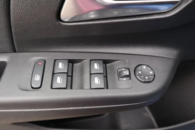 OPEL Corsa F ELEGANCE Plus/Sitzheiz/Rü-Kam/MET/uvm. – Bild 8