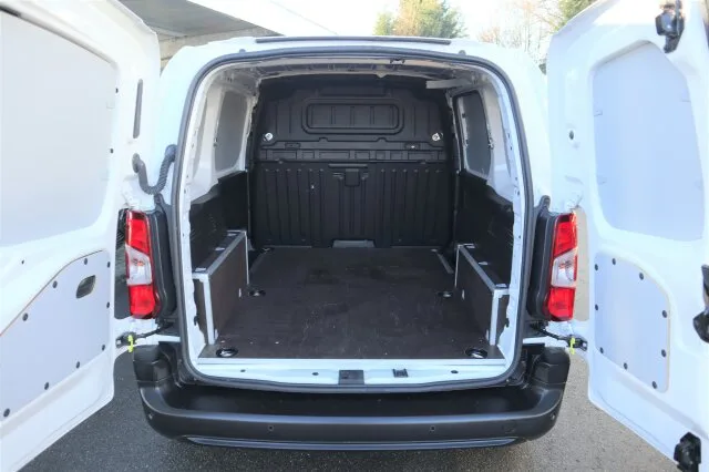 OPEL Combo Cargo 1.5 D Klima/Tempomat/Bluetooth – Bild 8
