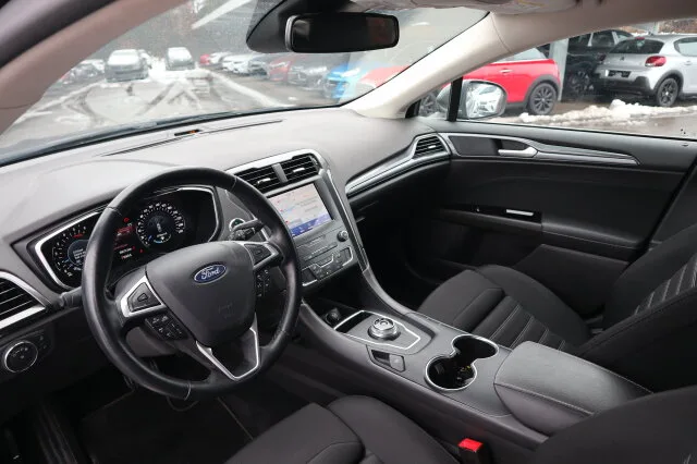 FORD Mondeo Turnier 2.0 Titanium Klima/Sitzhzg./LED – Bild 8