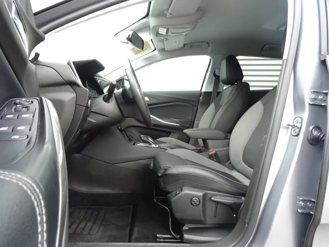 OPEL Grandland 1.2 Turbo Business Elegance Navi/LED – Bild 6