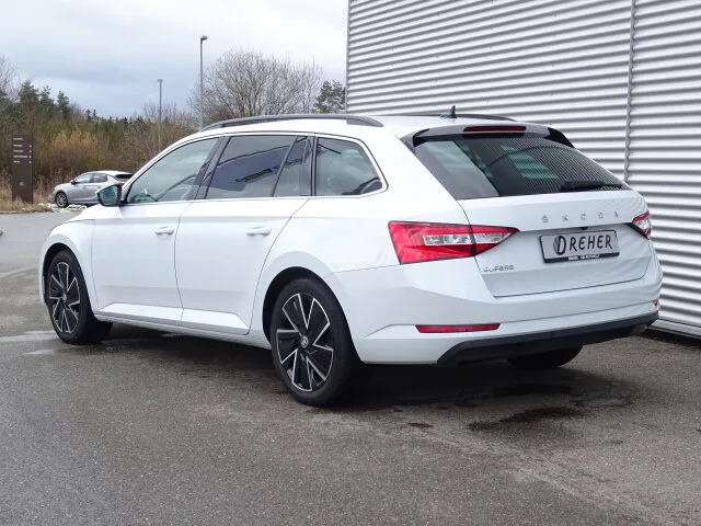SKODA Superb Combi 2.0 TDI DSG AHK nur 25tkm Ambition Autom. – Bild 4