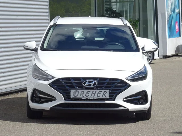 HYUNDAI i30 Kombi Automatik Kamera Klima PDC Select eFH. – Bild 2