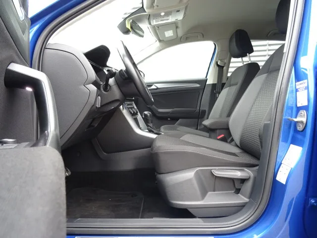 VW T-Roc 1.5 TSI Active Standheizung/Klima Autom. – Bild 7
