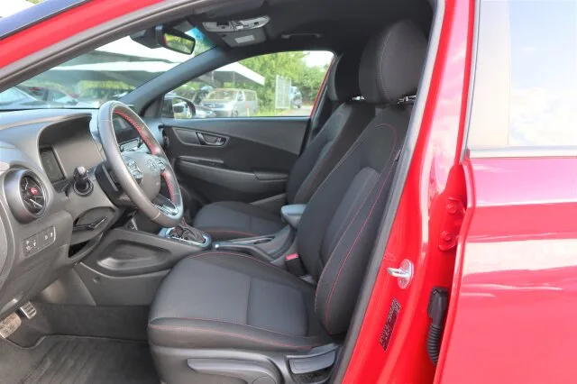 HYUNDAI Kona 1.6 T-GDI N Line 4WD Autom./Klima/AHK/PDC – Bild 8