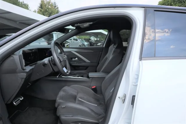 OPEL Astra 1.6 Turbo Plug-in Hybrid GSe LED/Kamera/LM – Bild 8