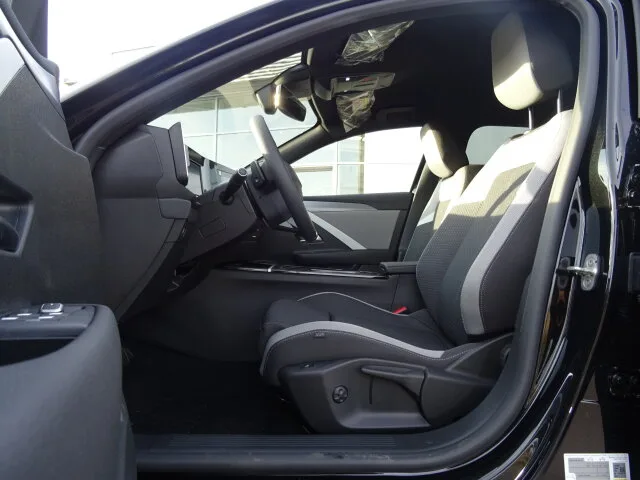 OPEL Astra Edition/Sitzheizung/Kom.-Pak/RÜ-KAM LED – Bild 6