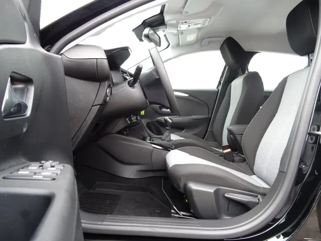 OPEL Corsa Edition Winter-/Komfort-/Tech Paket Autom. – Bild 7