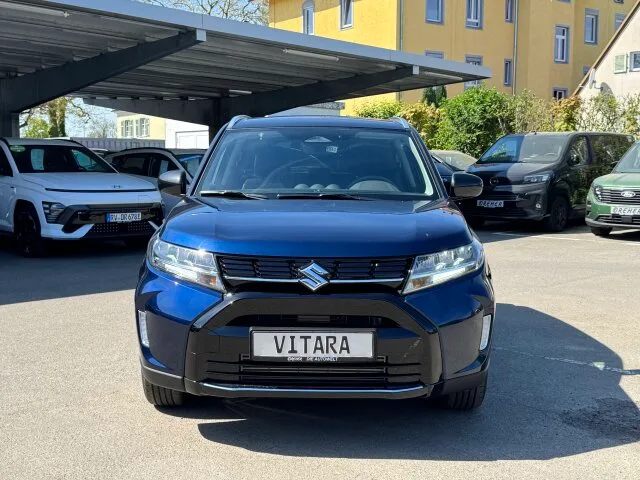 SUZUKI Vitara COMFORT/neue AUTOMATIK!/NAVI/ACC/ u.v.m. – Bild 2