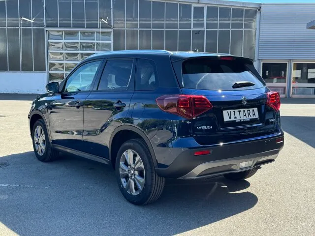 SUZUKI Vitara COMFORT/neue AUTOMATIK!/NAVI/ACC/ u.v.m. – Bild 4