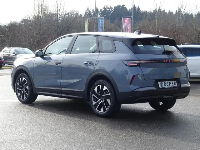 OPEL Grandland Edition Hybrid Allwetterreifen Navi – Bild 6