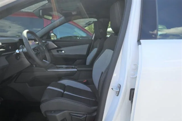 OPEL Grandland Edition Hybrid Komf.Paket/Allwetter – Bild 8