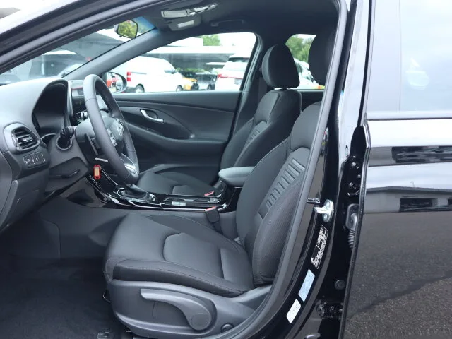 HYUNDAI i30 FL 5-Türer 1.5 T-GDI 7-DCT 140 PS ADVANTAGE – Bild 7