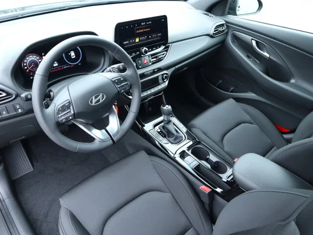 HYUNDAI i30 FL 5-Türer 1.5 T-GDI 7-DCT 140 PS ADVANTAGE – Bild 8