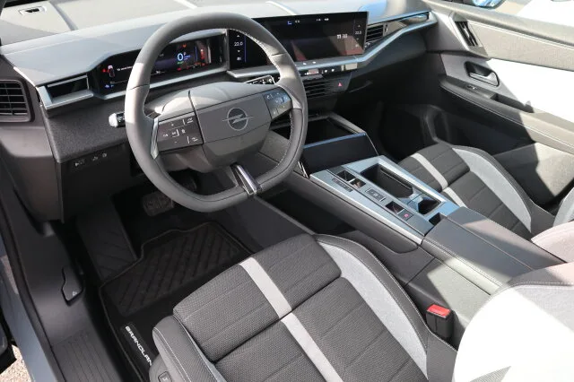 OPEL Grandland PLUGIN/KOMF+TECH-P/ALU 19/ OBC 7,4KWH – Bild 8