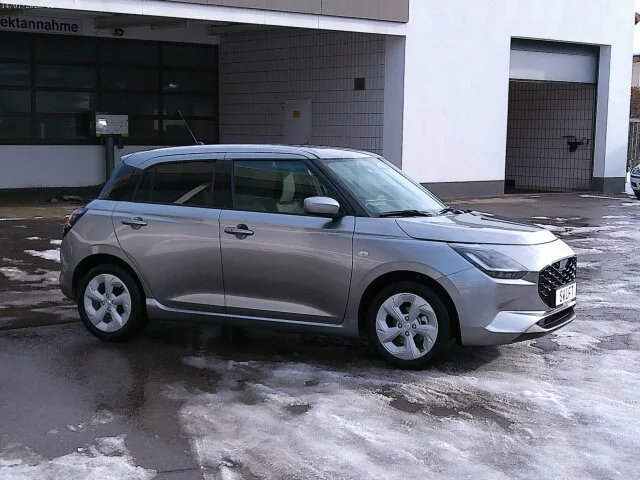 SUZUKI Swift COMFORT TOP-DEAL/NAVI/ACC/Rü-KAM/MET/uvm. – Bild 4