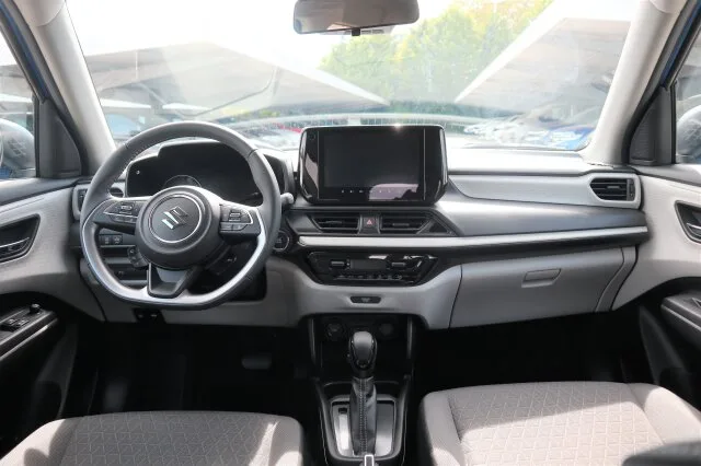 SUZUKI Swift Comfort/AUTOMATIK/NAVI/ACC/MET/SITZHEIZUNG – Bild 7