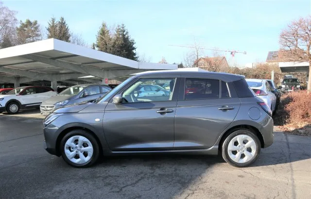 SUZUKI Swift COMFORT TOP-DEAL/NAVI/ACC/Rü-KAM/MET/uvm. – Bild 4
