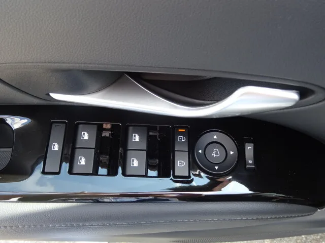 HYUNDAI Tucson Select 2WD Rückfahrkamera, Navigation – Bild 8